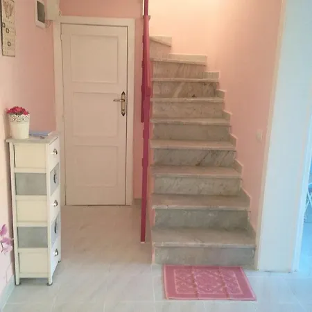 Prázdninový dům Montello Sweet House Iun Q5874