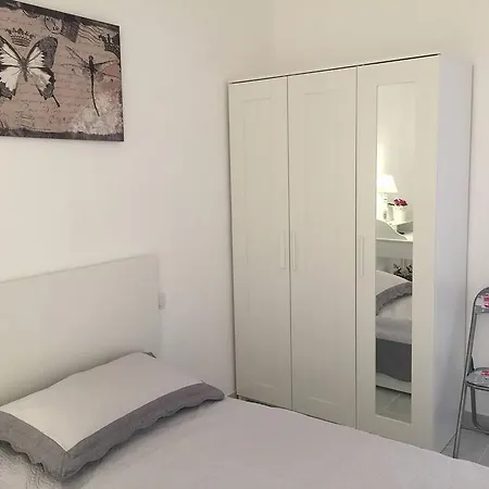 Montello Sweet House Iun Q5874